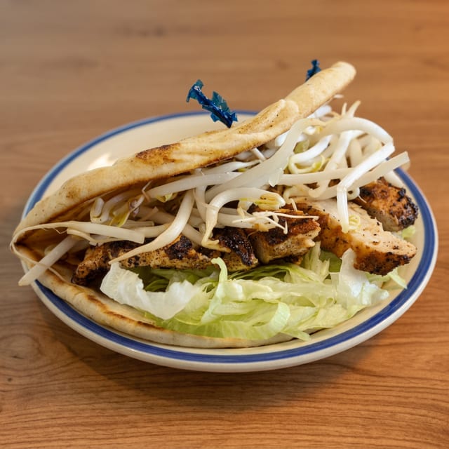 Fresco Chicken Pita.